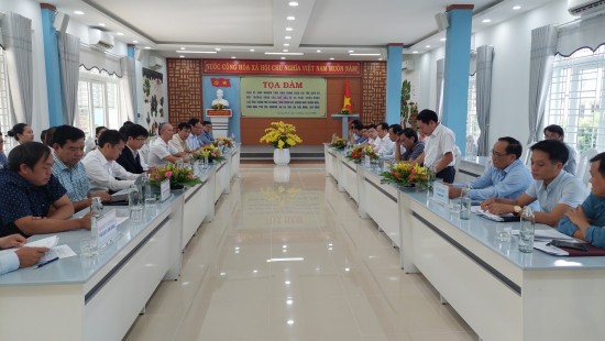 Quang cảnh buổi tọa đàm