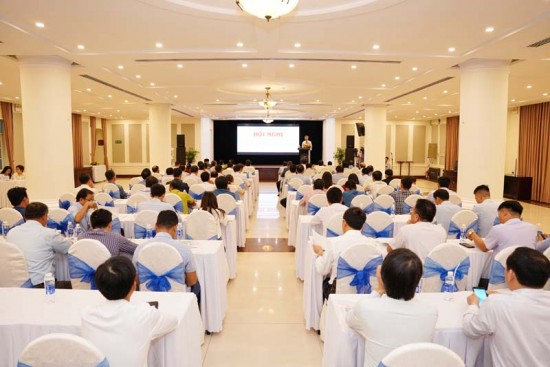 Quang cảnh hội nghị
