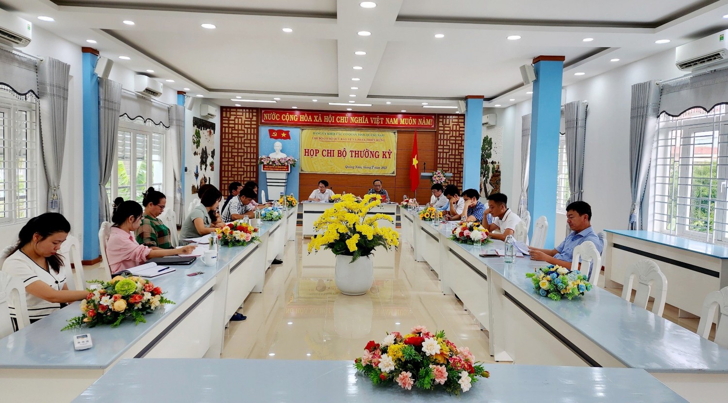 Chi bộ Quỹ Bảo vệ và Phát triển rừng tổ chức sinh hoạt chuyên đề quý 3 năm 2023.